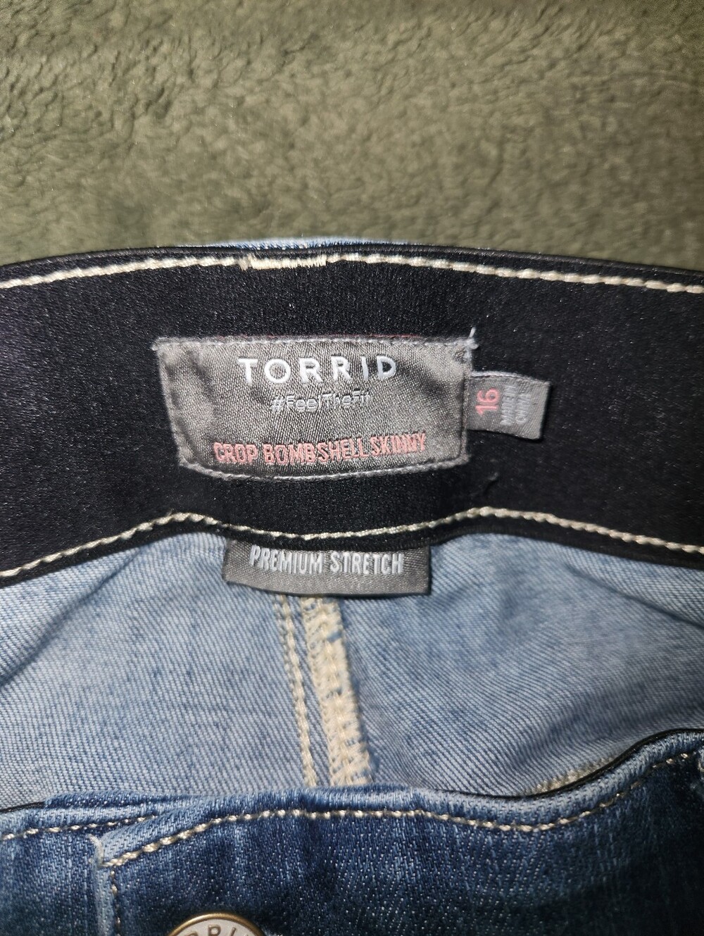 Torrid Cropped Bombshell Skinny Jeans - Picture 2 of 2